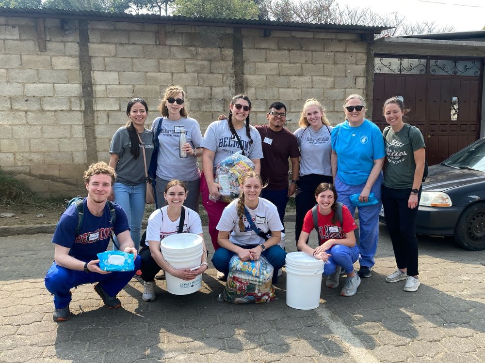 Belmont students and faculty on mission in Guatemala