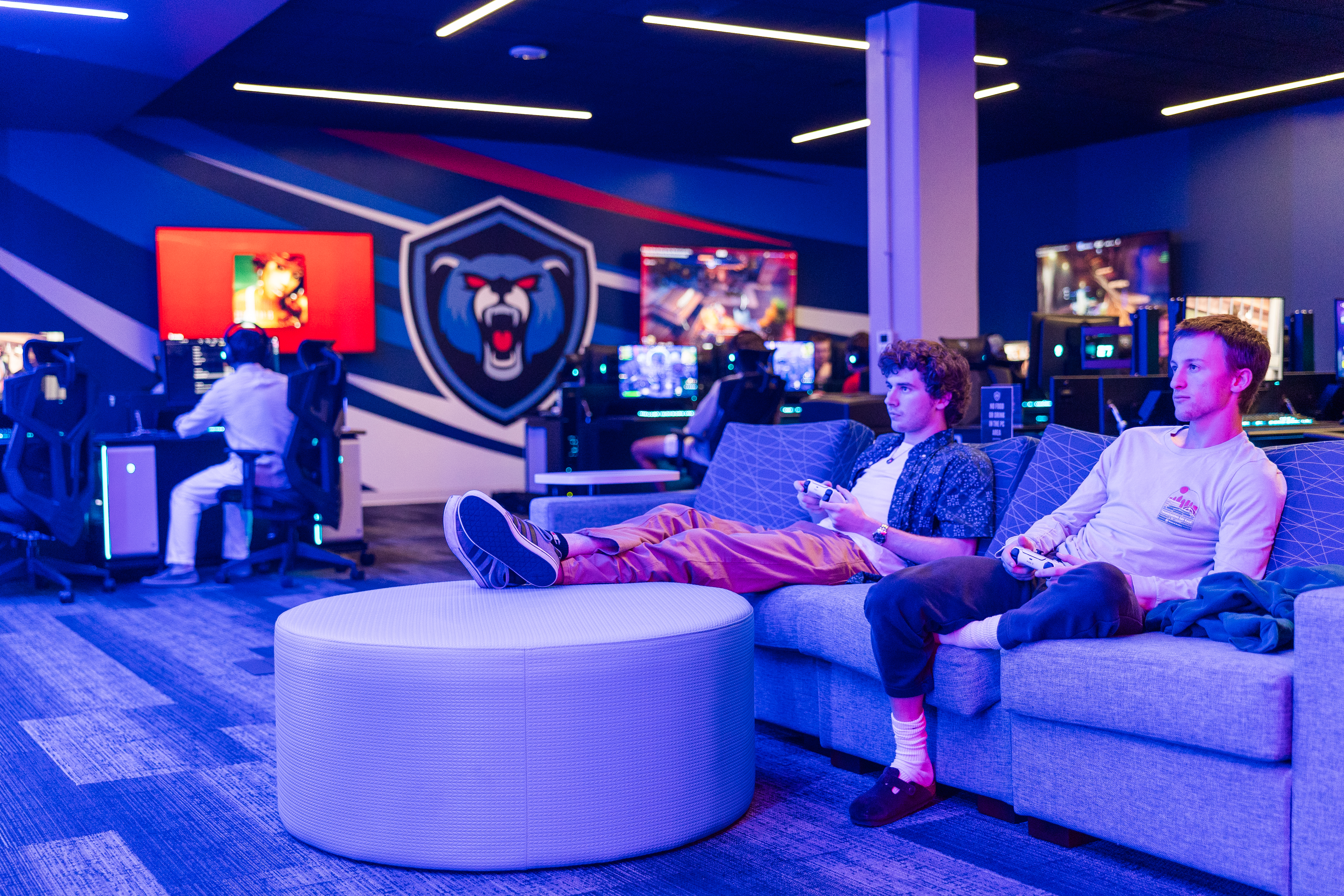 Students gaming