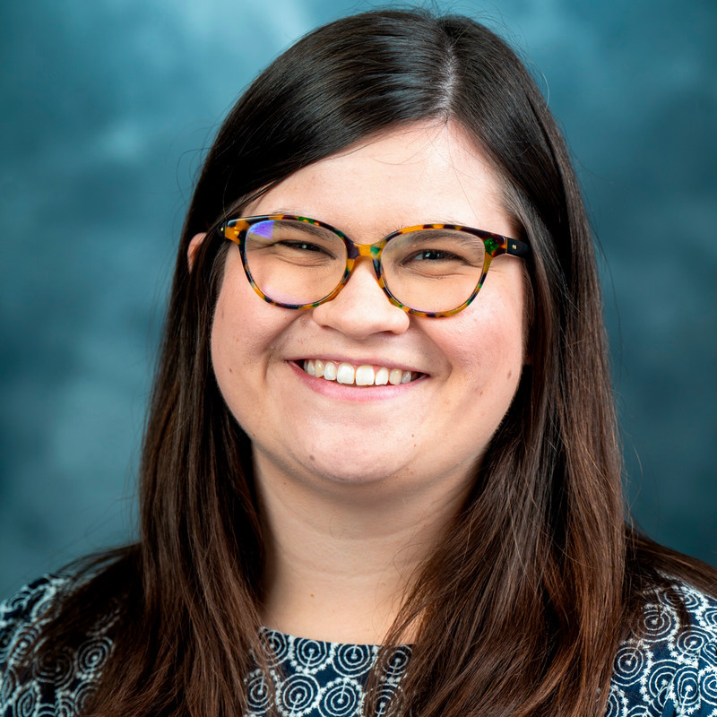 Photo of Health Sciences Librarian Aine O'Connor