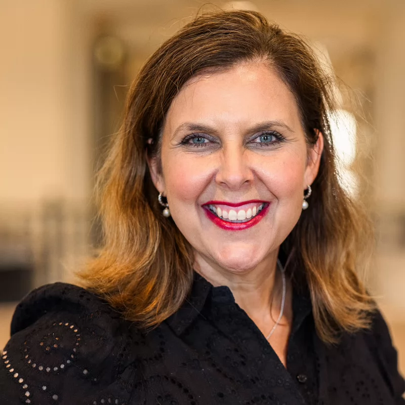 Traci Hardy