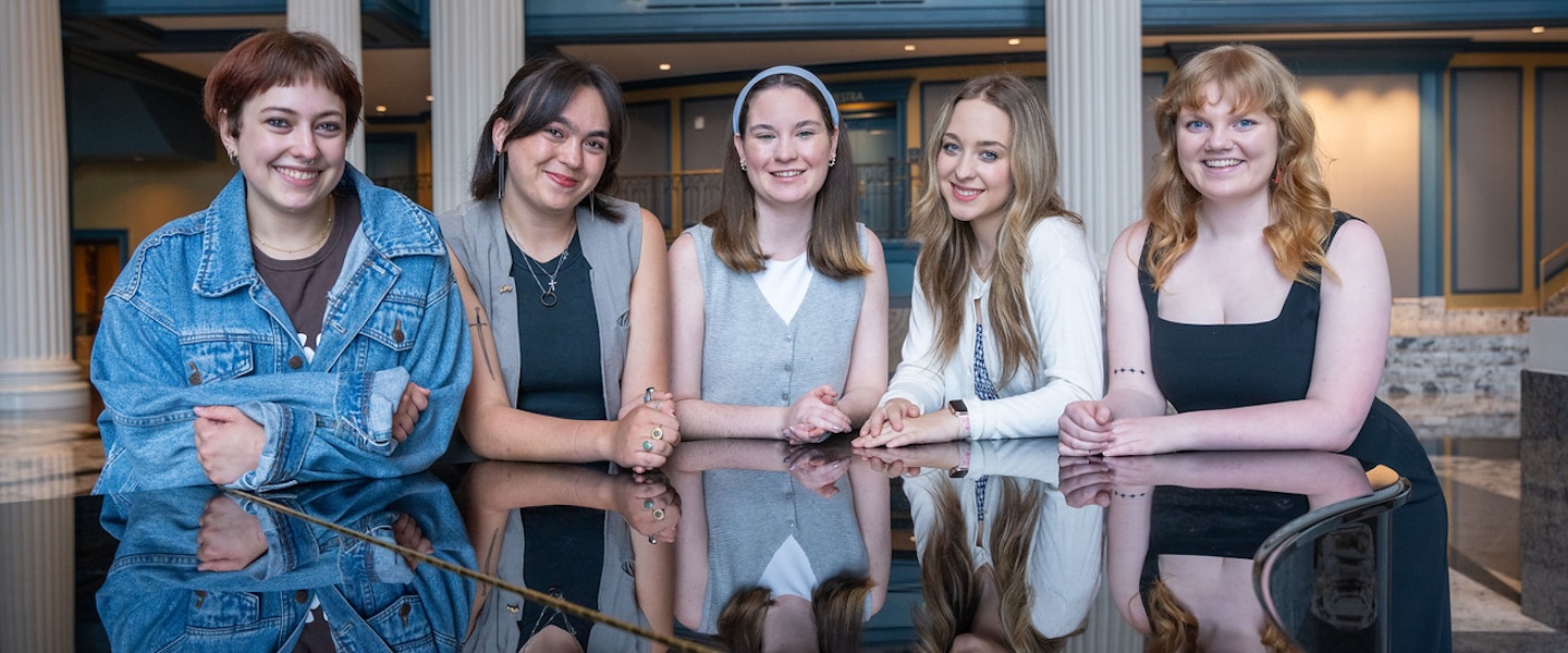 Dolly U fellows from left to right: Margo Dobbs, Mackenzie Thompson, Elise Olson, Ellie Thompson and Cece Twohey.