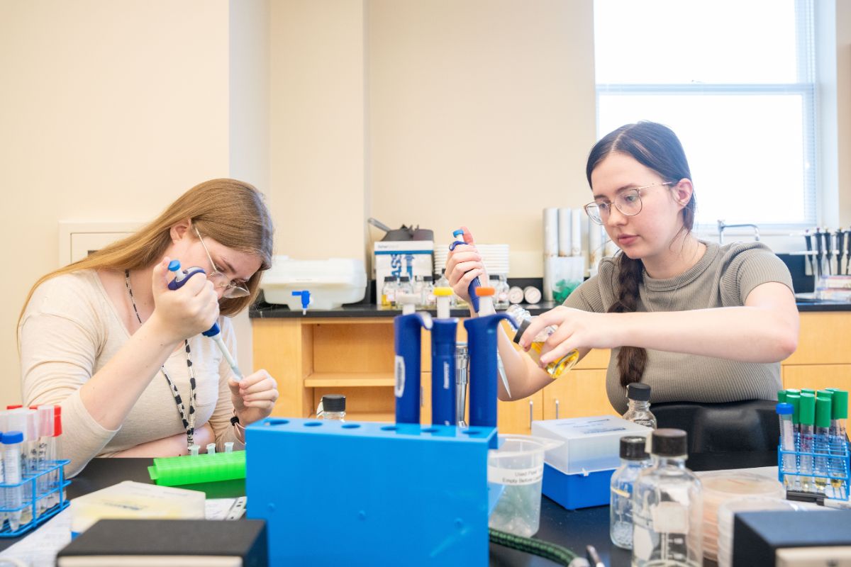 Cosette Sullenberger in a Belmont lab