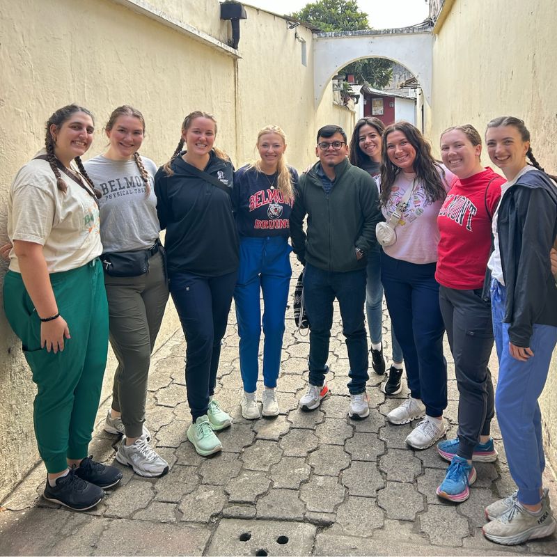 Belmont students in Guatemala