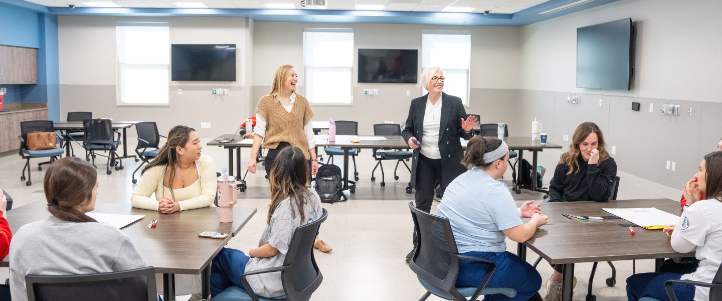 Students and faculty collaborate