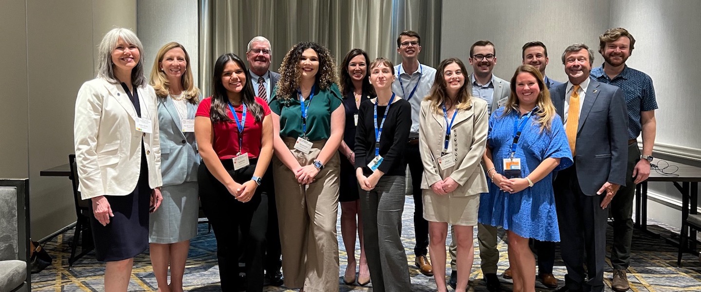 Rural Judicial Fellowship participants pose with with the TN Supreme Court and YLD leadership