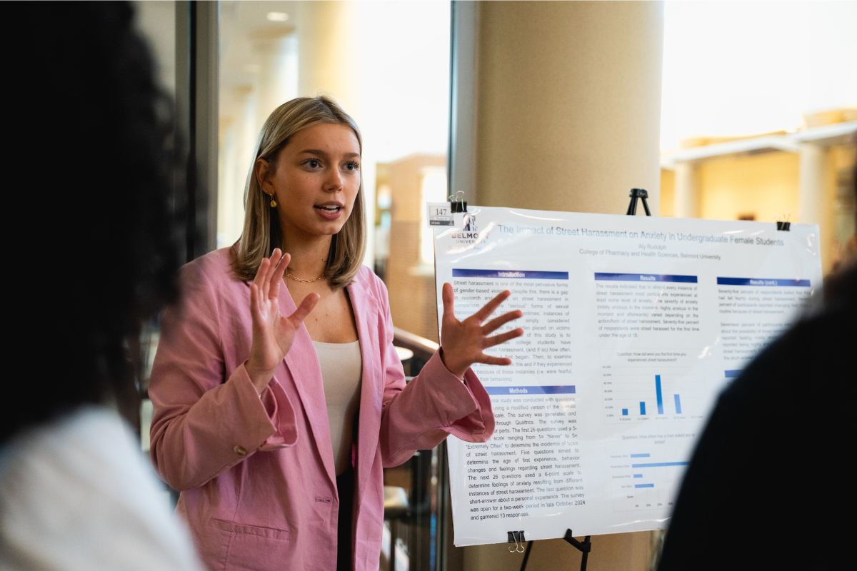 Student presents at SPARK