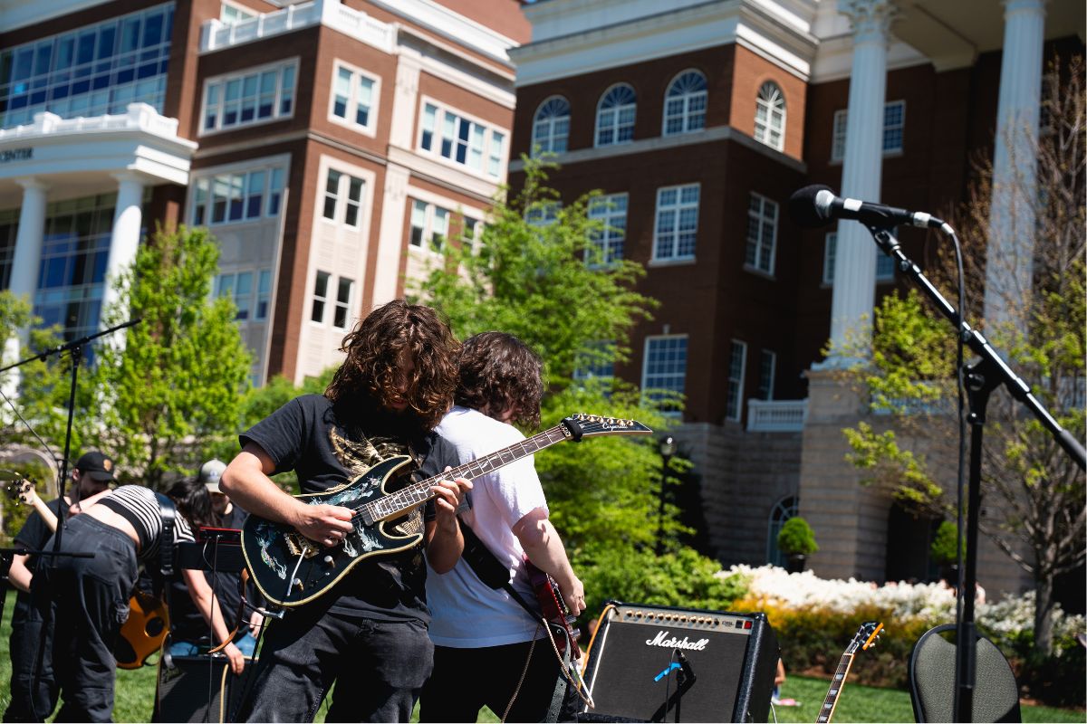 Guitar players