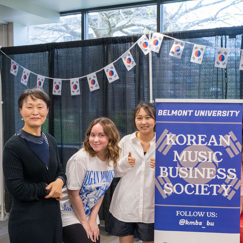 Korean music business society students and professor