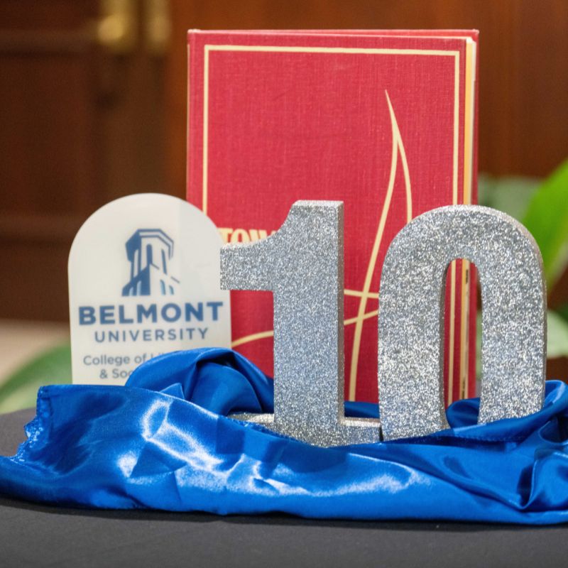 Statue of the number 10 on a table