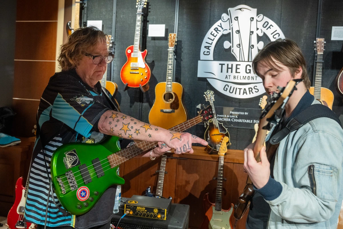 Stu Hamm and guitar student