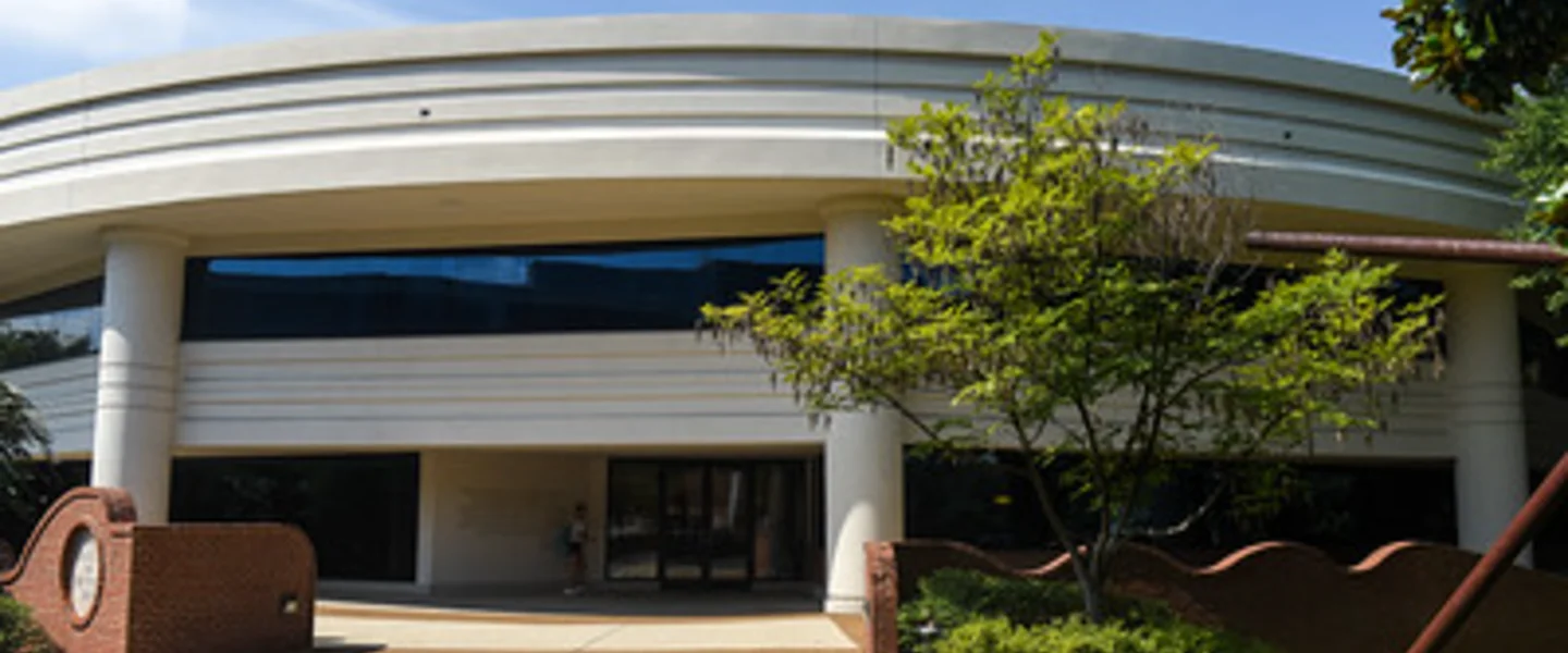 Leu Center for Visual Arts