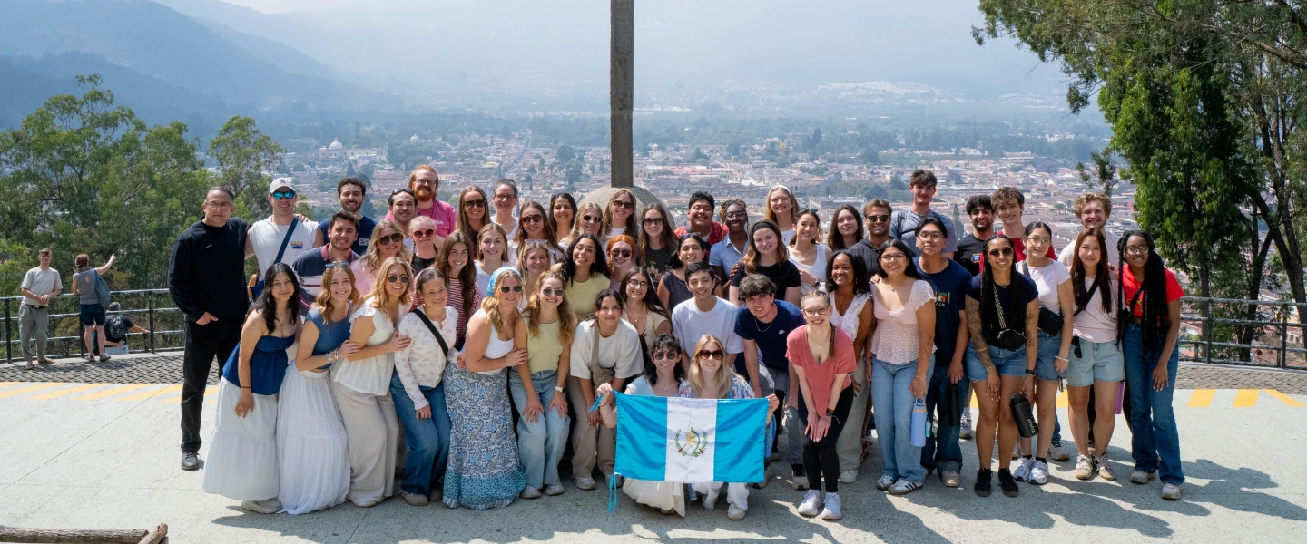 Medical mission students in Guatemala